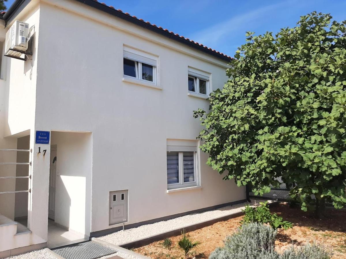 Apartman Bunaric Vir Exterior photo