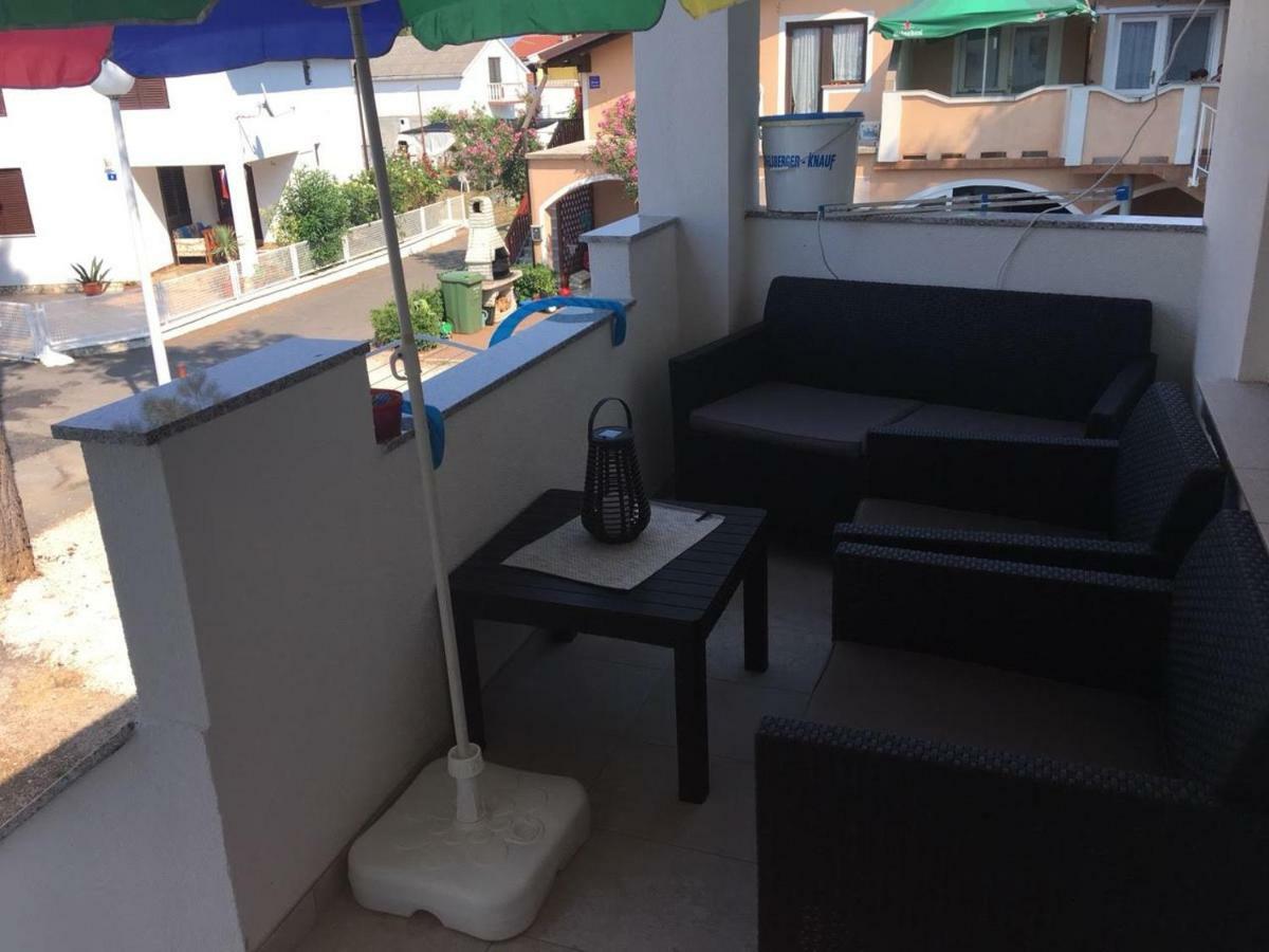 Apartman Bunaric Vir Exterior photo